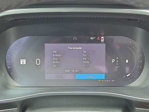 Used 2023 Volvo XC40 B5 Plus AWD/4WD image 26