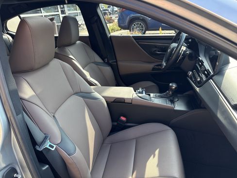 Used 2022 Lexus ES 350 w/ Premium Package FWD image 33