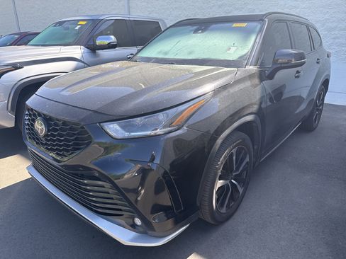 Used 2022 Toyota Highlander XSE image 5