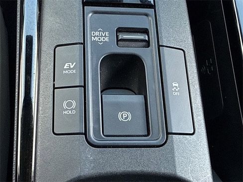 Used 2024 Toyota Prius Limited image 20