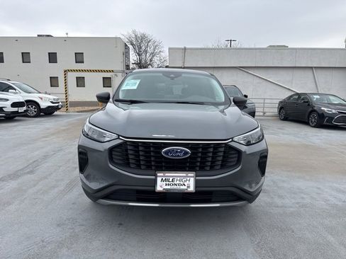 Used 2025 Ford Escape Active image 4