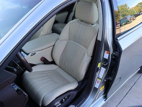 Used 2018 Lexus LS 500 image 46