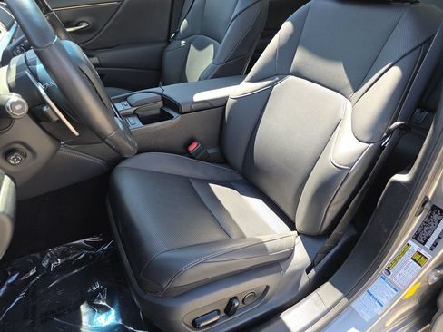 Certified 2021 Lexus ES 250 w/ Premium Package AWD/4WD image 17