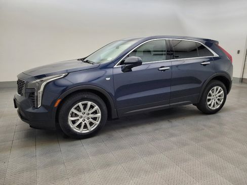 Used 2020 Cadillac XT4 Luxury FWD image 2