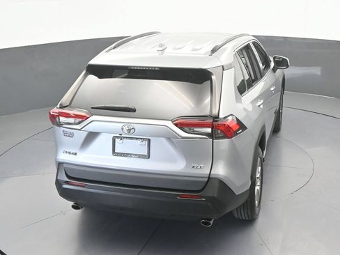 Used 2022 Toyota RAV4 XLE w/ Convenience Package FWD image 48