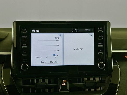 Used 2020 Toyota Corolla LE image 19