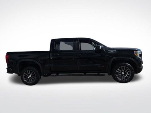 Used 2021 GMC Sierra 1500 AT4 w/ AT4 Value Package AWD/4WD image 4
