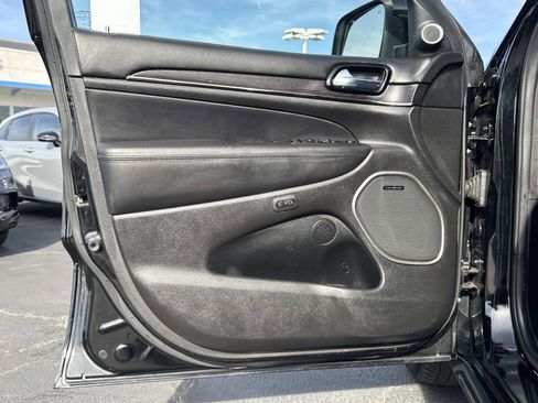 Used 2019 Jeep Grand Cherokee High Altitude image 19