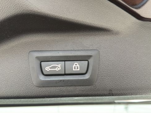 Used 2021 BMW X5 xDrive40i w/ Premium Package AWD/4WD image 26