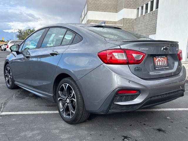 Used 2019 Chevrolet Cruze LT w/ Convenience Package FWD image 4