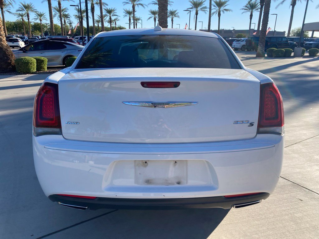 Used 2019 Chrysler 300 S AWD/4WD image 5