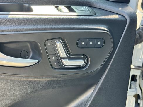 Used 2023 Mercedes-Benz Sprinter 2500 image 14