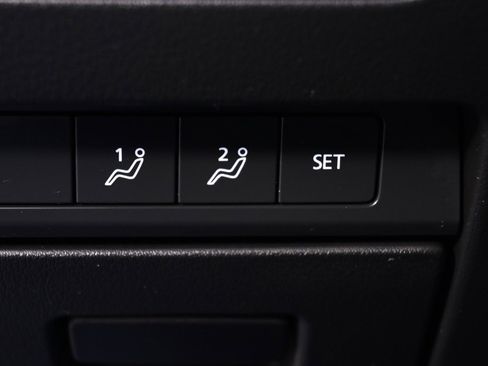 Certified 2025 MAZDA MAZDA3 Hatchback w/Premium Plus Pkg image 25