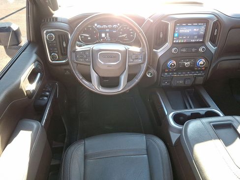 Certified 2022 GMC Sierra 3500 Denali image 21