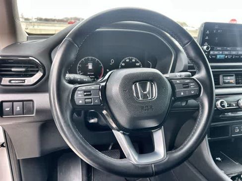Used 2023 Honda Pilot EX-L image 17