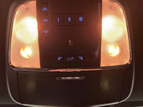 Used 2016 Jeep Grand Cherokee Limited 75th Anniversary image 41