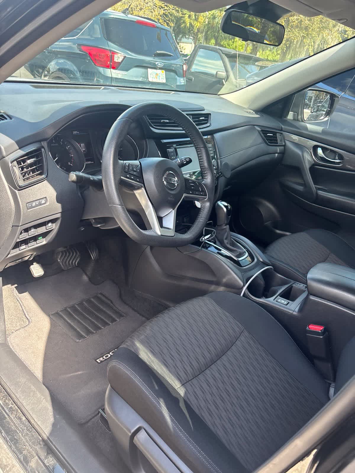 Used 2019 Nissan Rogue S w/ Special Edition Package AWD/4WD image 2