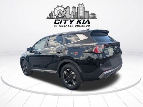 New 2026 Kia Sportage LX w/ LX Convenience Package FWD image 3