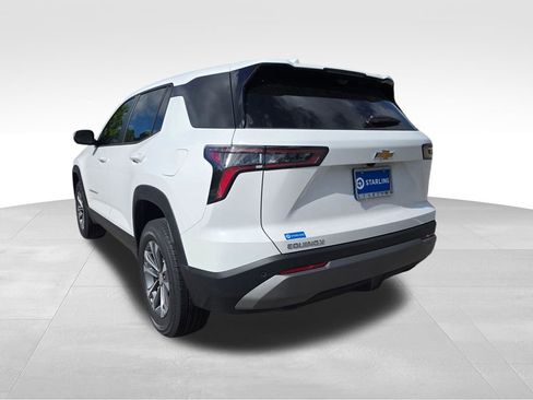 New 2026 Chevrolet Equinox LT w/ Safety and Technology Package FWD image 6