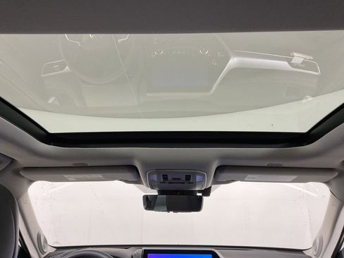 New 2026 Toyota Highlander Platinum image 14