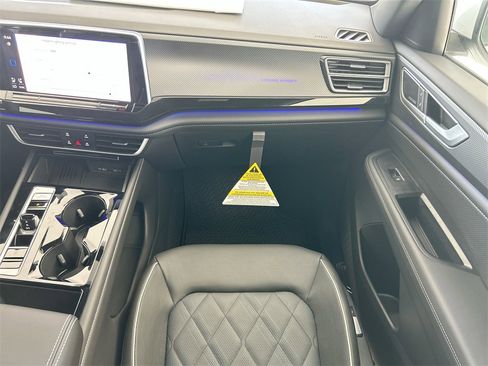 New 2025 Volkswagen Atlas Cross Sport SEL Premium R-Line image 50