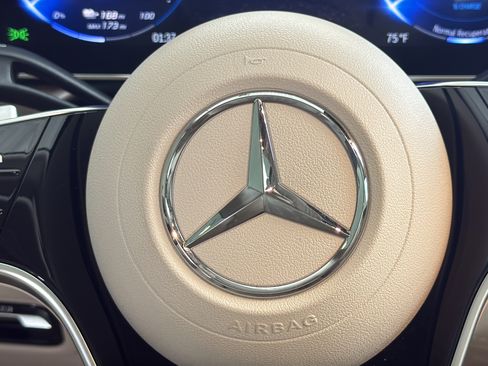 Certified 2022 Mercedes-Benz EQS 450+ Sedan image 26