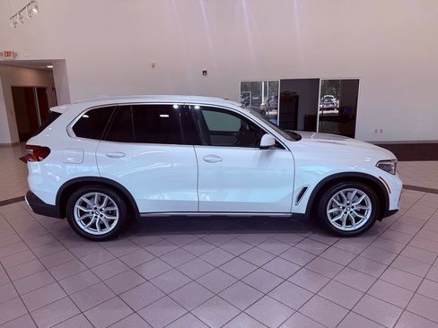 Used 2021 BMW X5 xDrive45e w/ Executive Package 3 AWD/4WD image 17
