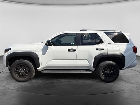 Used 2025 Toyota 4Runner 4WD image 5