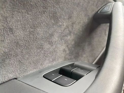 Used 2023 Tesla Model 3 Standard Range image 31