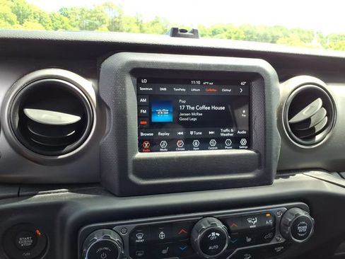 Used 2020 Jeep Wrangler Unlimited Sport AWD/4WD image 25