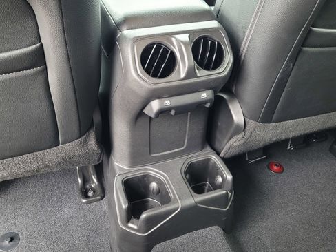 Used 2021 Jeep Wrangler Unlimited Sport image 12