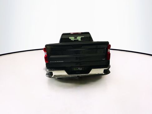 Used 2023 Chevrolet Silverado 1500 LT image 7