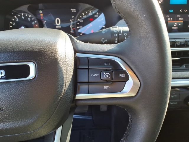 Used 2024 Jeep Compass Latitude AWD/4WD image 20