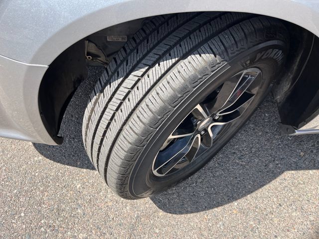 Used 2018 Dodge Grand Caravan SE FWD image 17