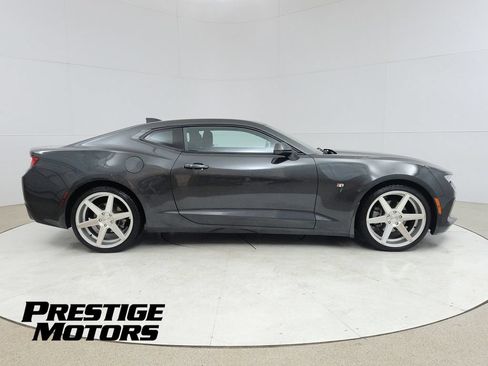 Used 2016 Chevrolet Camaro LT RWD image 8