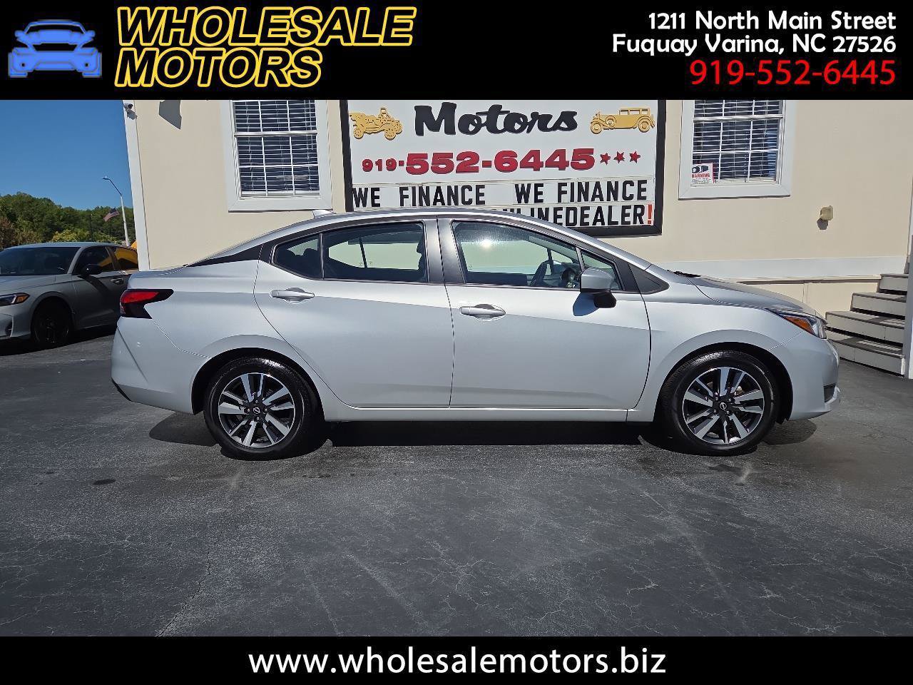 Used 2024 Nissan Versa SV FWD image 1