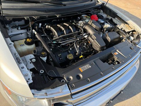 Used 2017 Ford Flex SE FWD image 35