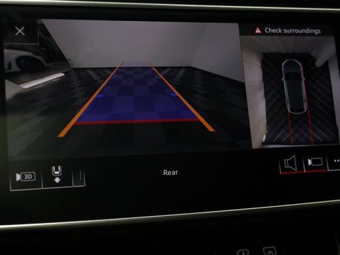 Used 2020 Audi Q8 Prestige w/ Prestige Package image 10