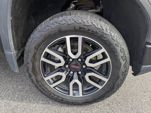 Used 2024 GMC Sierra 1500 AT4 w/ AT4 Premium Package image 21