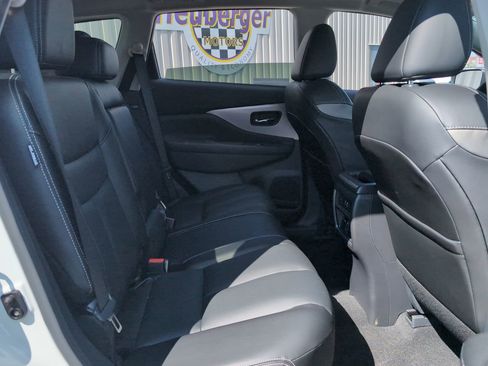 Used 2024 Nissan Murano SL image 16