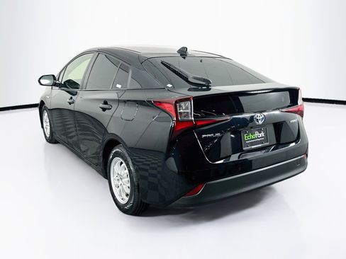 Used 2020 Toyota Prius LE FWD image 5