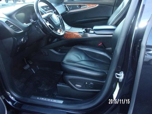 Used 2019 Lincoln Nautilus Select image 23