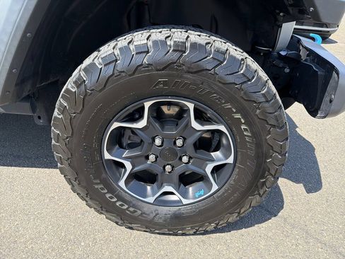 Used 2023 Jeep Wrangler Unlimited Rubicon 4xe w/ Cold Weather Group AWD/4WD image 34