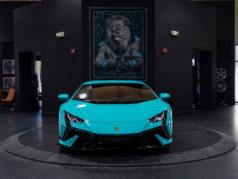Used 2023 Lamborghini Huracan Tecnica image 12