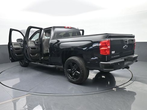 Used 2018 Chevrolet Silverado 1500 Custom w/ Custom Value Package image 61