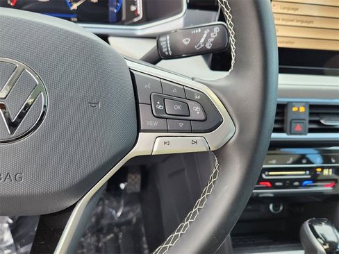 New 2025 Volkswagen Taos SEL image 16