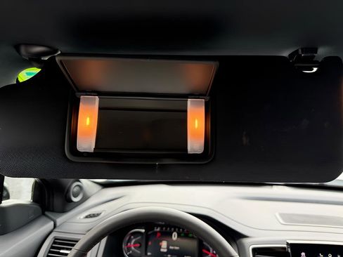 Used 2024 Honda Passport Black Edition image 32