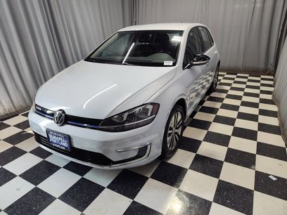 Used 2017 Volkswagen e-Golf SE w/ DC Fast Charging Package