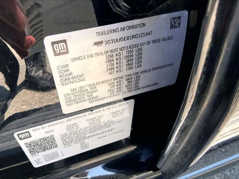 Used 2024 GMC Sierra 1500 Denali w/ Denali Reserve Package AWD/4WD image 31