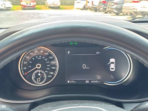 Used 2023 Genesis G70 2.0T AWD/4WD image 15